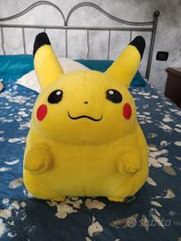 Pikachu Pokémon peluche Hasbro 1999 Tomy