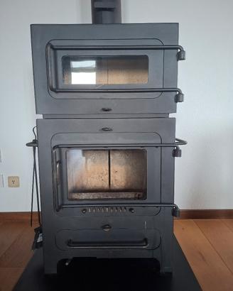 Stufa a legna HWAM Classic 4 con forno
