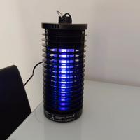 Lampada repellente per zanzare ed altri insetti 