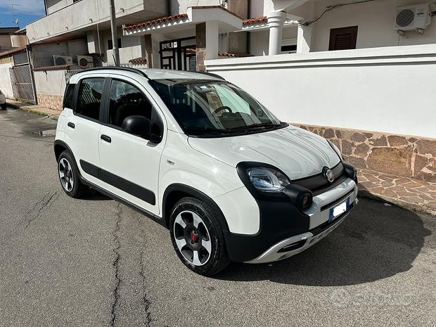 Fiat Panda city cross hybrid 1.0 70cv S&S