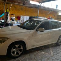 BMW X1 SDRIVE AUTOMATICO CON TETTUCCIO