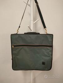 Porta-abiti rigido con tracolla regolabile