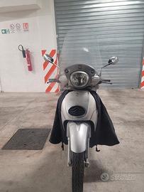 Scooter Aprilia Piaggio Scarabeo 200cc