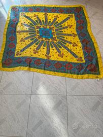 Foulard Fendi