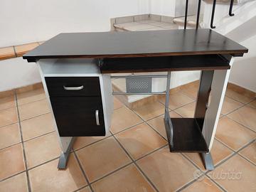 HOMCOM Scrivania Porta PC con Cassetti