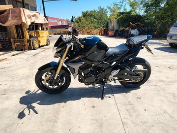 Suzuki GSR 750 2011