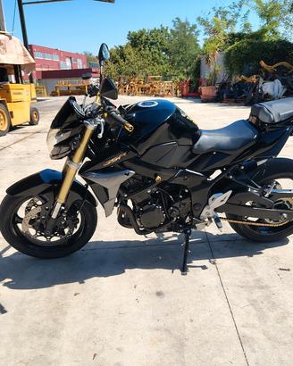 Suzuki GSR 750 2011