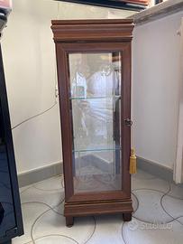 Mobiletto in vetro trasparente