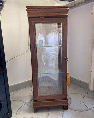 Mobiletto in vetro trasparente