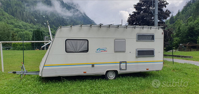 Roulotte burstner 480 tk