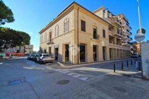3 LOCALI A PORTO RECANATI