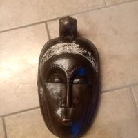 maschera etnica in legno 