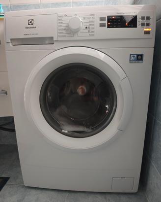 lavatrice Electrolux  mod. EW6S526W