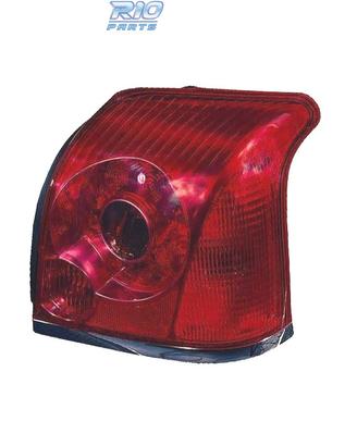 FANALE DESTRO PER TOYOTA AVENSIS SEDAN 4P 03-06