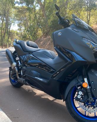 YAMAHA TMAX 560 ICON BLACK-GARANZIA YAMAHA 7 ANNI