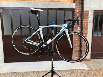 Bicicletta corsa Giant TCR carbonio