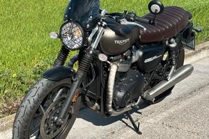 Triumph Street Twin 900