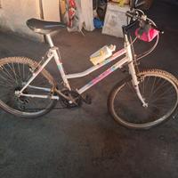 Bicicletta Mountain bike atala per ragazza