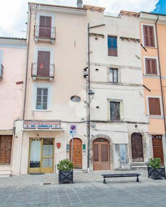3 LOCALI A BORGO VELINO
