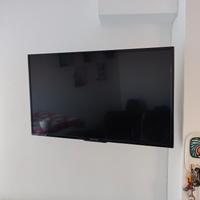 TV NordMende 39 pollici LED con staffa muro
