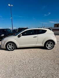 Alfa Romeo MiTo 1.6 JTDm 16V Distinctive Premium P