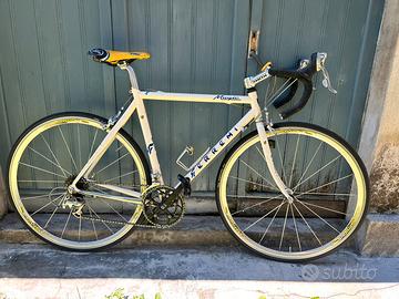 Bici da corsa Ferremi cerchi Mavic