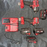 Set Milwaukee M18 FUEL: 2 Avvitatori Impulsi 1/2 