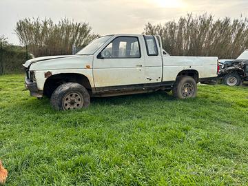 Ricambi nissan king kab d21
