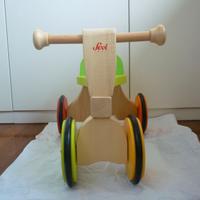 Triciclo in legno Sevi