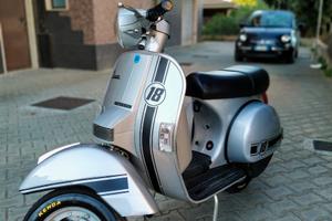 Piaggio Vespa 150 LX
