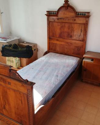 Letto d'antiquariato