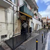 NEGOZIO A ARICCIA