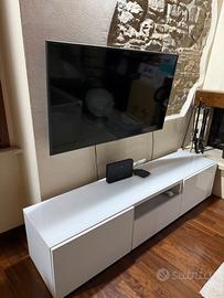 Mobile TV IKEA bianco con piano in vetro