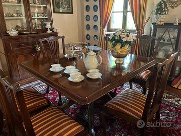 Tavolo Quadrato Inglese di Mogano Periodo 800