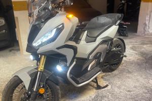 Honda xAdv