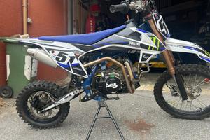 Pit bike