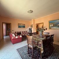 4 LOCALI A CASTELLALTO