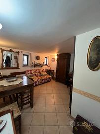 Casolare in pietra Serrone