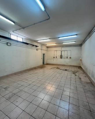 San lorenzo isontino (go) - ampio garage versatile