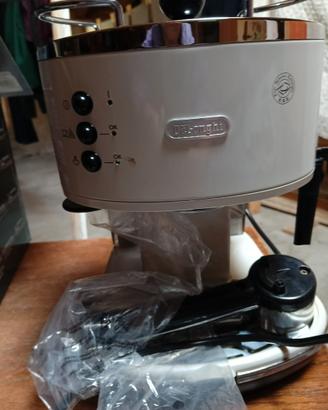 Macchina per caffè DeLonghi Icon Vintage