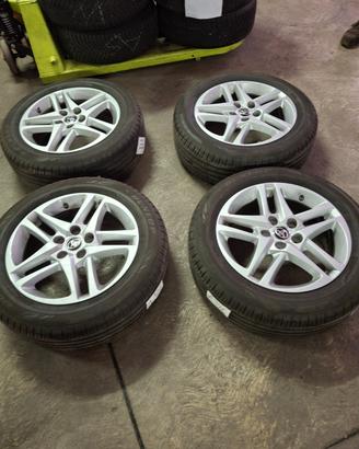 A326 - Pneumatici 215/60 R17 + cerchi C-HR/COROLLA