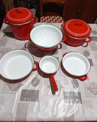 Batteria pentole in ferro smaltato 