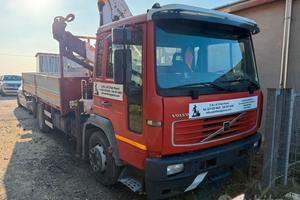 Volvo FL220 Macchina Operatrice + gru Bonfiglioli