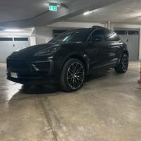 Porsche Macan 2.0 – 265 CV – Anno 2024 – 16.000 km