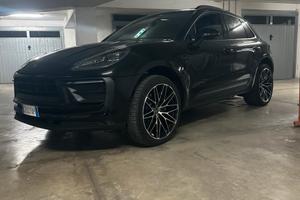 Porsche Macan 2.0 – 265 CV – Anno 2024 – 16.000 km
