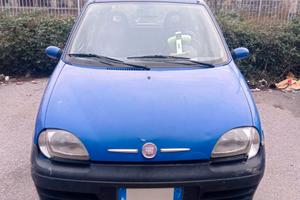 Auto Fiat 600