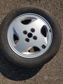 Cerchio originale Fiat con gomma 14"