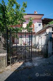 Casa indipendente di 126 m² con 3 locali a Caprino