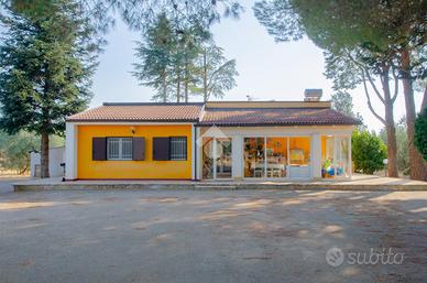 VILLA SINGOLA A GIOIA DEL COLLE