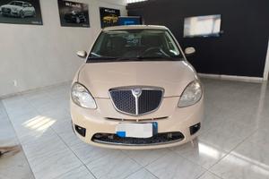 Lancia Ypsilon 1.4 benzina CON GARANZIA